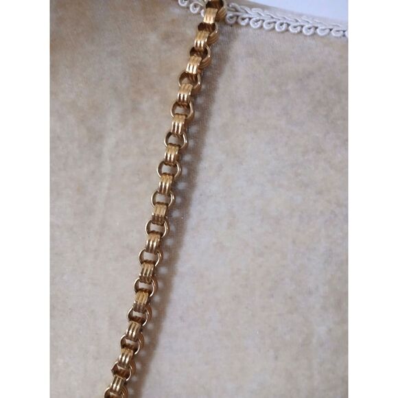 Vintage Monet Gold Tone Ribbed Barrel Link Chain Necklace 24" Classic Box Style - Picture 2 of 5